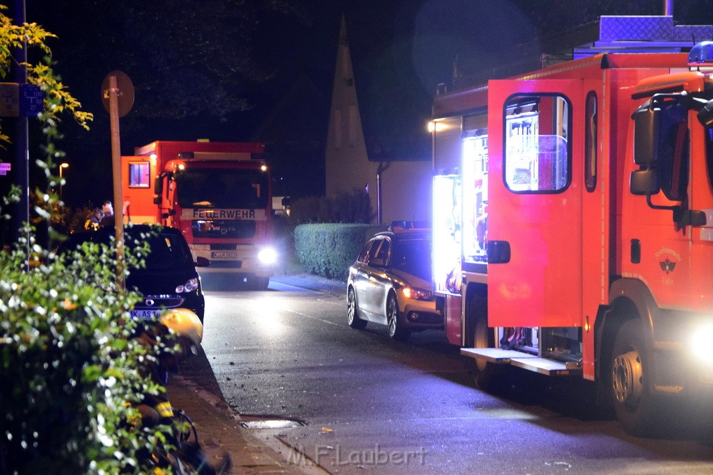 Auto 1 Koeln Hoehenhaus Johannesweg P12.JPG - Miklos Laubert